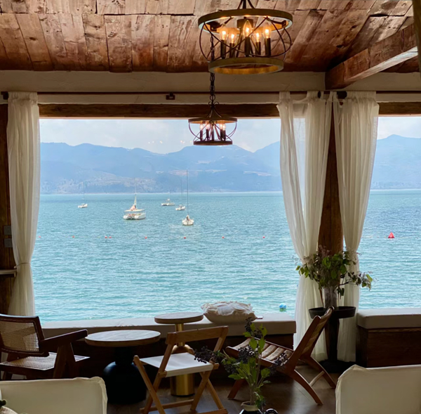 低空览湖景 临水享休闲